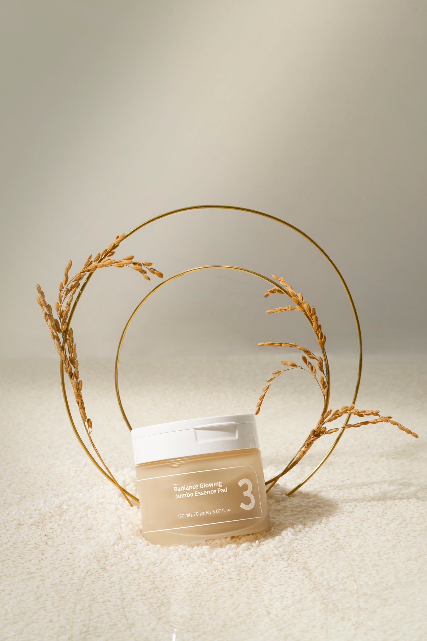 No.3 Radiance Glowing Jumbo Essence Pad